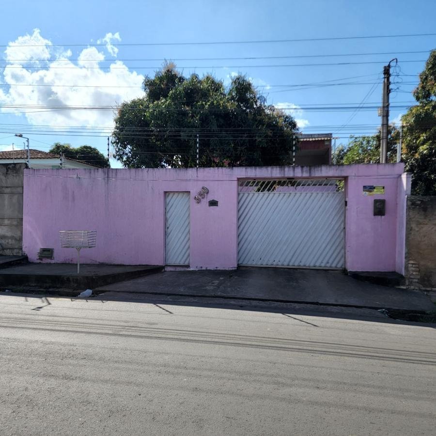 Casa para Venda em Arapiraca, Eldorado, 4 dormitórios, 2 suítes, 2 banheiros, 2 vagas — foto 1