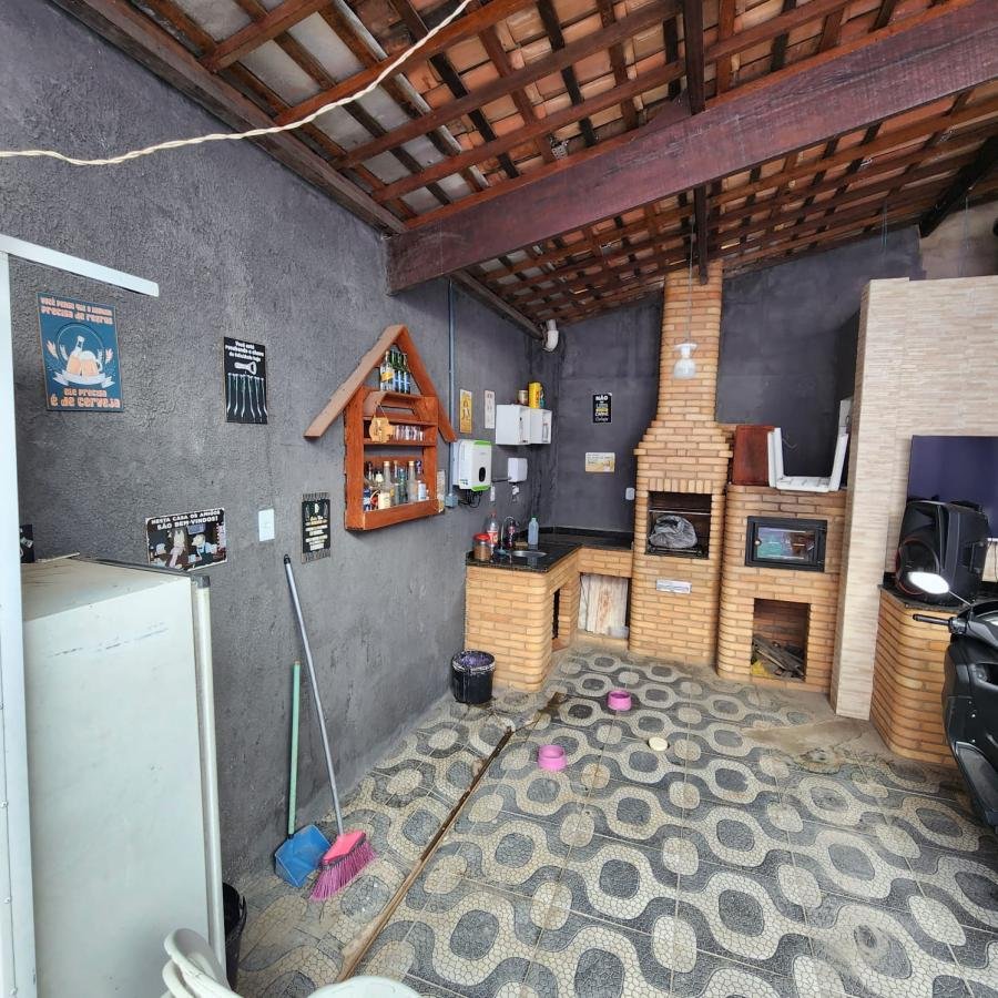Casa para Venda, 3 dormitórios, 2 suítes, 1 banheiro, 2 vagas — foto 4