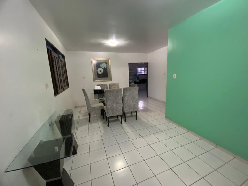 Foto 7 de Casa para Venda em Arapiraca, Baixão, 4 dormitórios, 2 suítes, 2 banheiros, 1 vaga