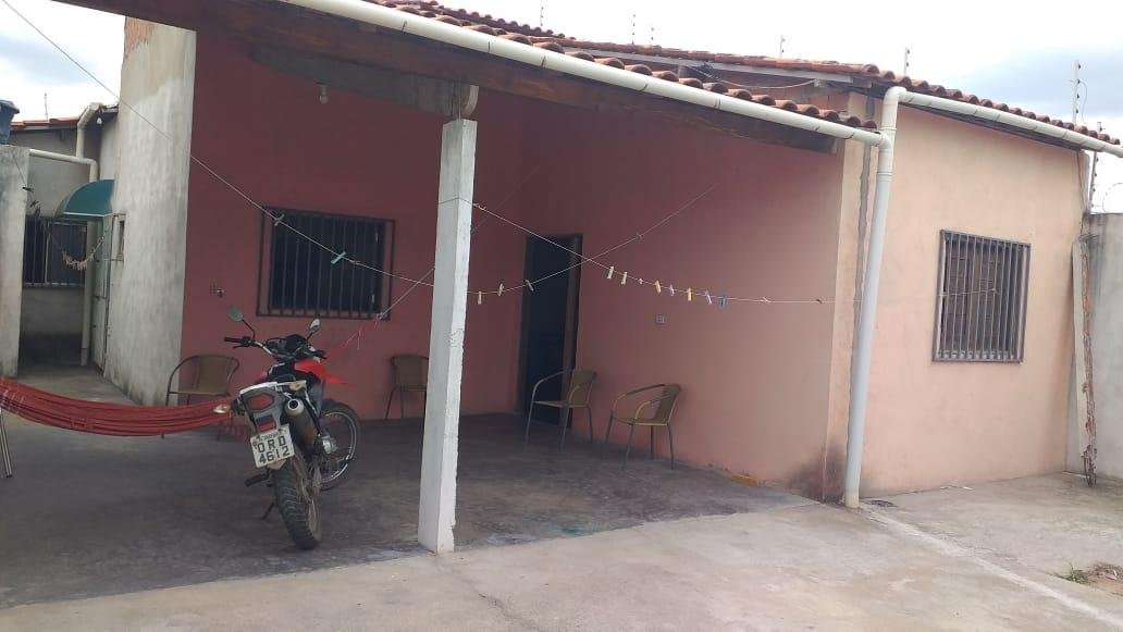 Casa para Venda em Arapiraca, Nilo Coelho, 3 dormitórios, 1 suíte, 1 banheiro, 2 vagas — foto 2