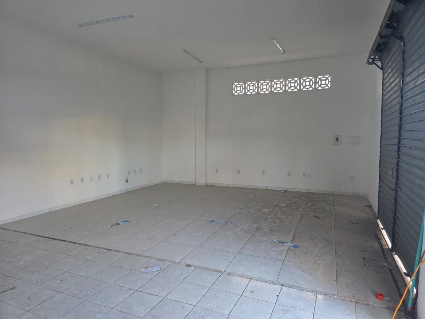 Ponto Comercial para Locação em Arapiraca, Brasilia, 1 banheiro — foto 2